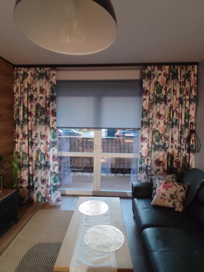 Lux Apartament Odkryj - Bieszczady Ustrzyki Dolne Exterior foto